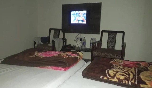 Hotel Vasant Gajraula
