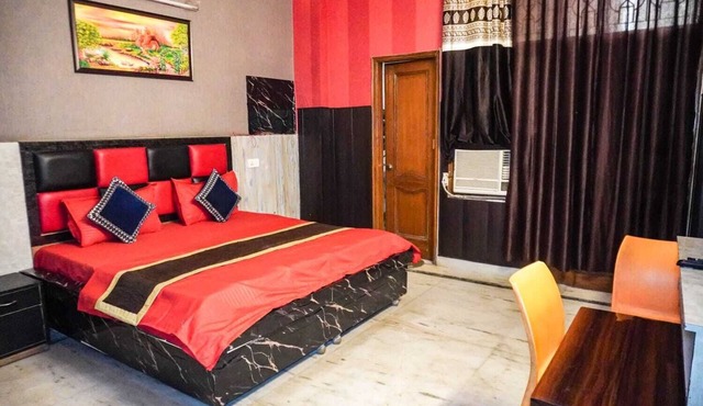 Hotel Youvraj Inn