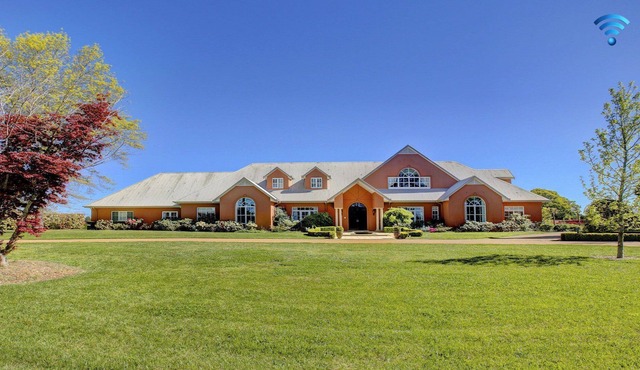 Iona Park - quintessential highlands estate