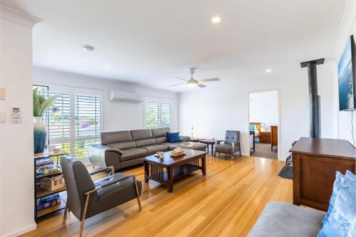 Kanimbla House 15 Kanimbla Dr - air con, WiFi and pet friendly