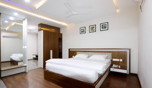 Kranti Inn