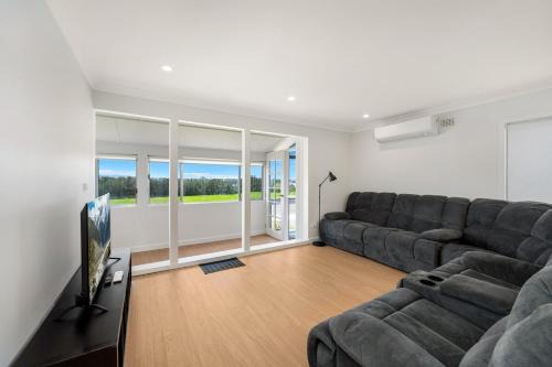 Lakeside 3 Bedrooms House