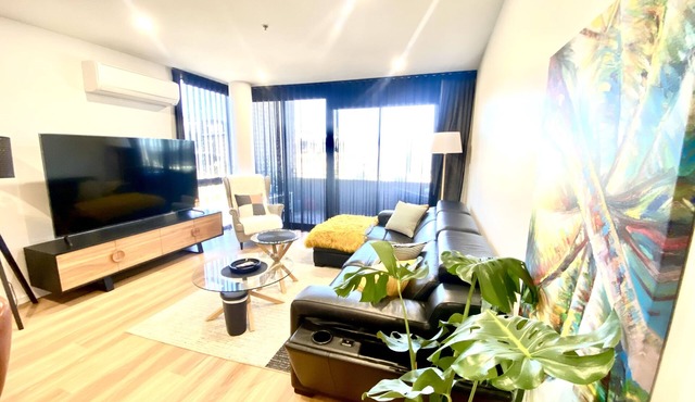 Large and Specious 2br/2ba Apartment
