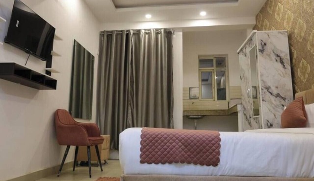 Leluxe Boutique Hotel