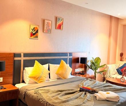 Luxury Studioz - Satya Element One, Sector 49 Sohna Road, Gurgaon