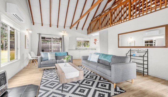 Madigan Cottages | Australiana Cottage