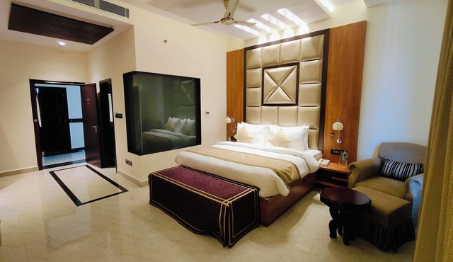 Mayur Hotel & Resort
