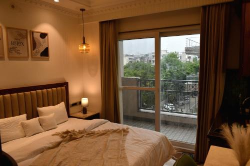 Minimal Luxe Studio Cozy Stay in Gurgaon