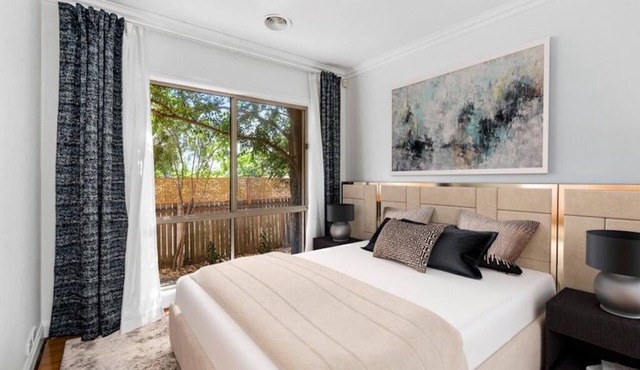 Modern, Stylish Townhouse in Turner – Walk to Cafés, Parks & Canberra City