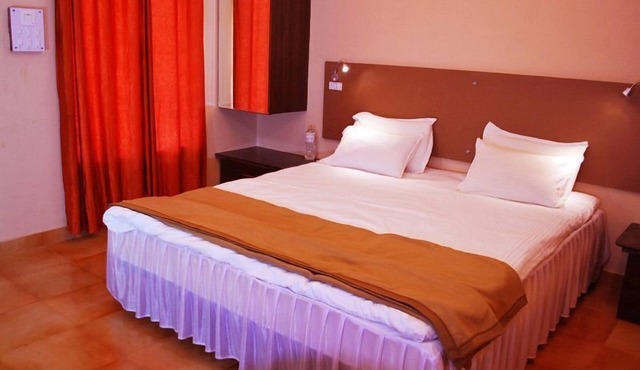 Murlee Pure Veg Resort