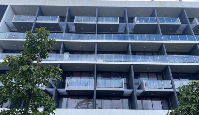 New fully furnished apartment- Pool and spa access
