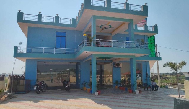 New Sunshine Resort and Water Park in Phulera
