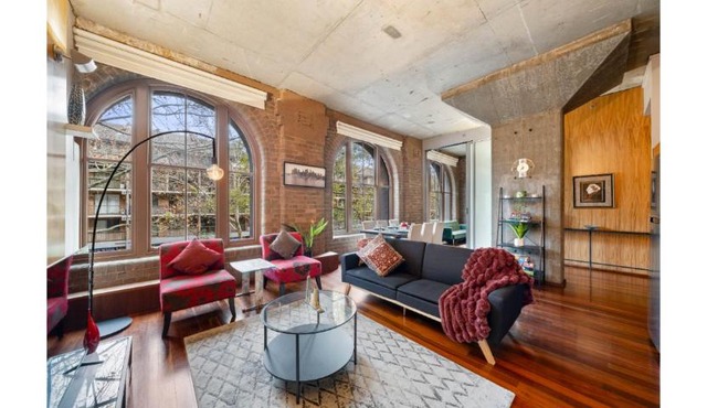 NYC Loft in Pyrmont walking distance from Darling Harbour and Free Parking