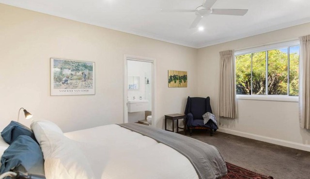 Ocean Blue Escape - Beachside Living & Granny Flat