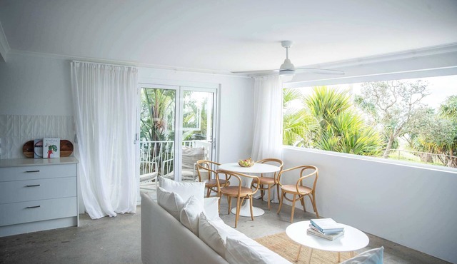 Ocean View Bilinga Stay | Sleeps 4 + E-Bikes, Unit 3 in Bilinga