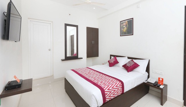 OYO 15601 Bhimas Residency