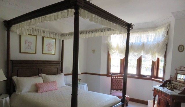Perfect four person house with all convinces on Putty Beach reserve