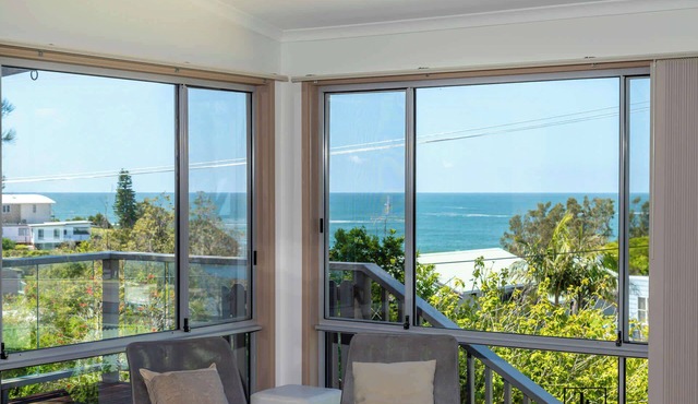 Pet-Friendly Beach Home with Ocean Views: 16