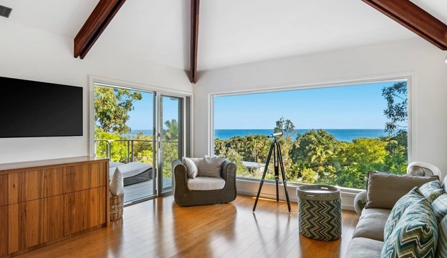 Putty Beach Retreat by HolidayCo.