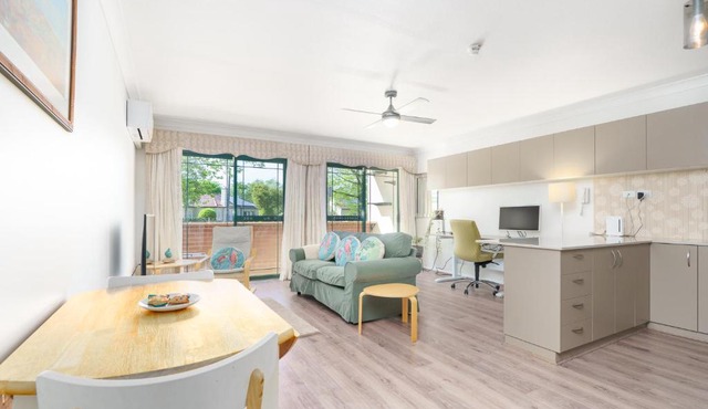 Quiet Retreat Close to City Centre and Lake - Hosted by Canstay