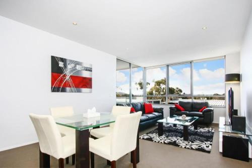 Realm Park Apartment - Braddon