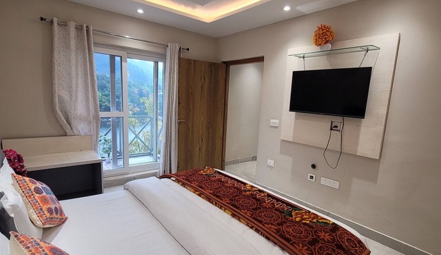 RnR Premium Stay