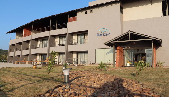 Sea Horizon Luxury Resort