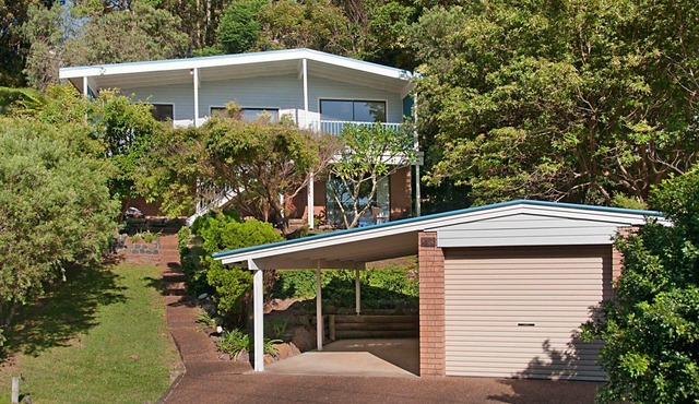 Sea La Vie - Tranquillity Near the Bay