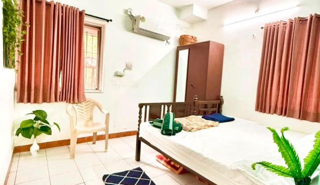 Serene Guest House ll 2 Ac Rooms ll WiFi ll Tv ll Big Garden
