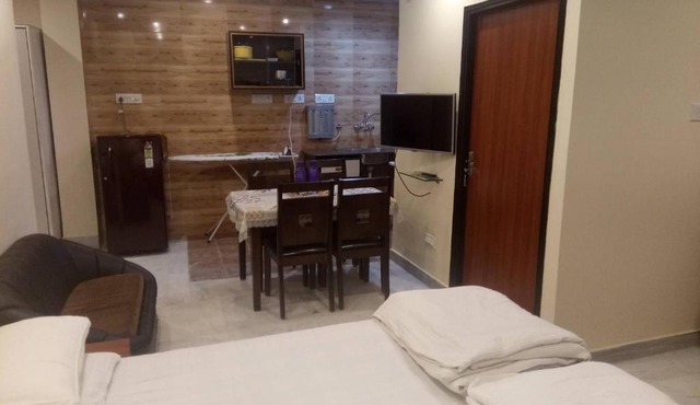 Service Apartments, Park Street, Calcutta
