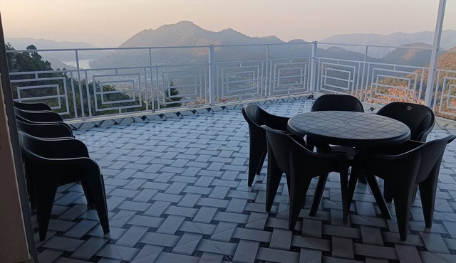 Shadhna Holiday Homes