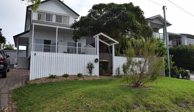 Spacious Coastal Family Haven
