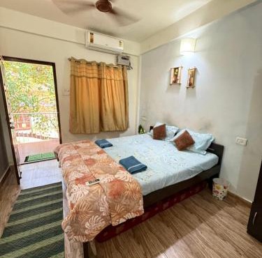 spectrum hub beach side apartment