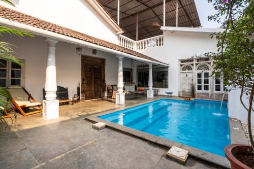 Staymaster Villa Anasoh 5BR Heritage Villa with Pool and Garden