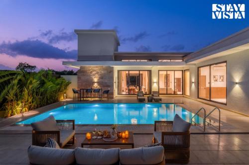 StayVista at Mini Earth with Wi-Fi & Pool