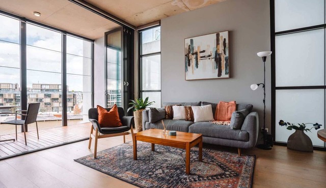 Stunning 1-Bed Above Foreshore with Water Views