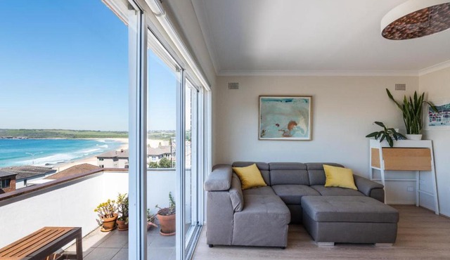 Stunning Maroubra Beachview Apt with Parking