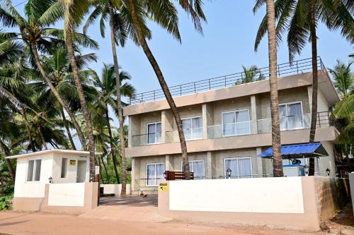 Sun & Sand Luxury Stays Sea View