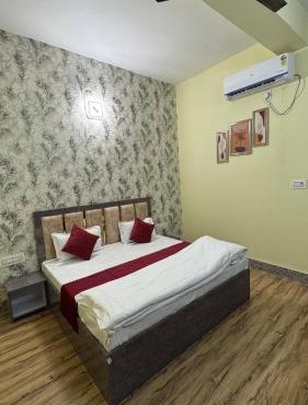 SUNRISE INN hotel