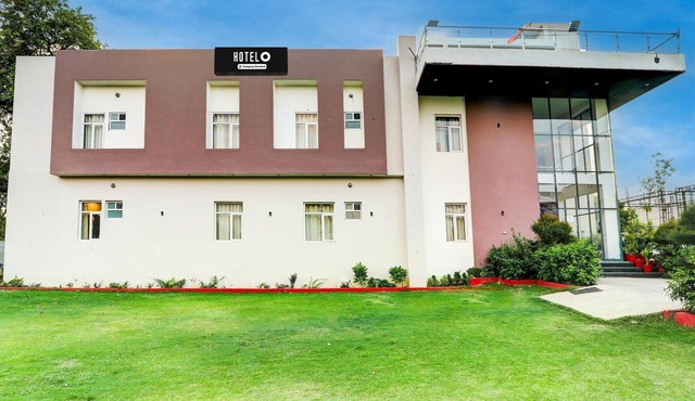 Super Hotel O Gomti Nagar Vigyan khand