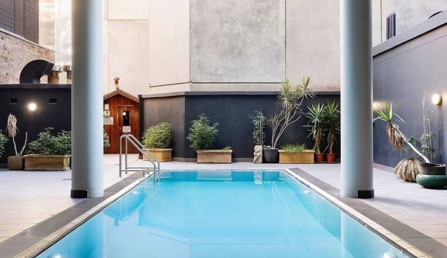 Surry Hills Chic 1BR in Prime Dining & City Spots