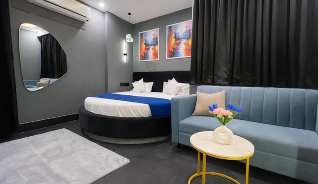 The Boutique Studio Near Green Park Delhi- By ACESTAYZ