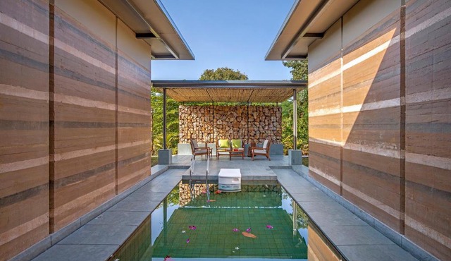 The Earth House