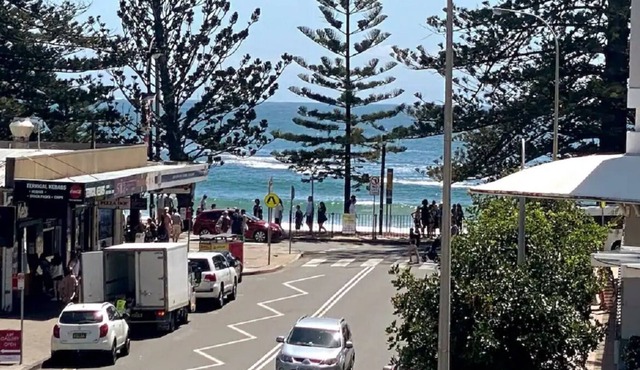 The Retreat Terrigal 3br Ocean Views 100m to beach
