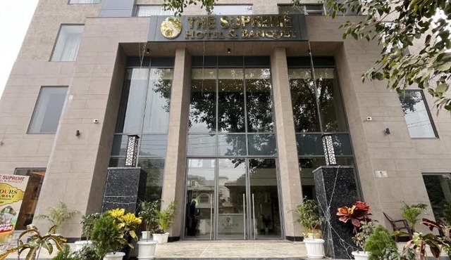 The Supreme Hotel and Banquet