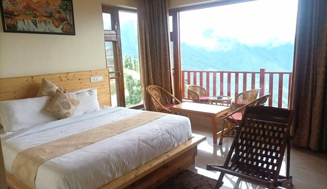 The Vintage Hill Village - Himalayan Boutique Resort
