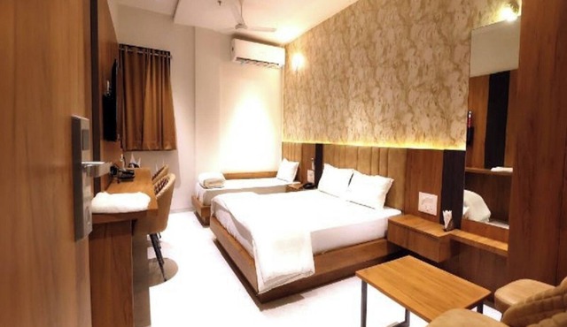 Topline Foods Resort