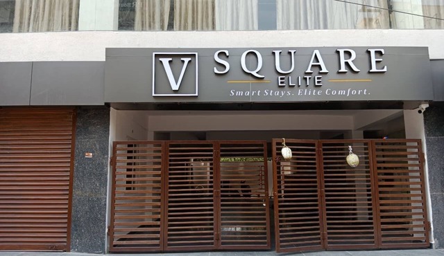 V SQUARE ELITE
