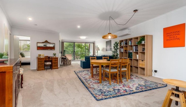 Vibrant 2BR Apt 3 mins to Manuka Terrace - Hosted by CanStay