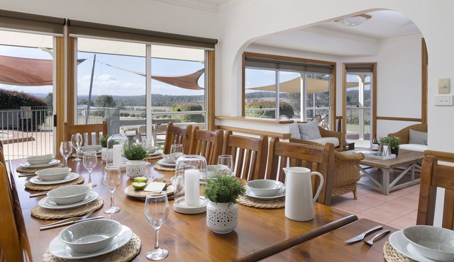 Windsors Edge Residence & Homestead